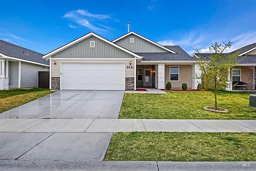 9321 W Idlewood Photo 1