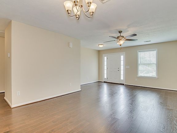 4th image of 6032 Village West Ln