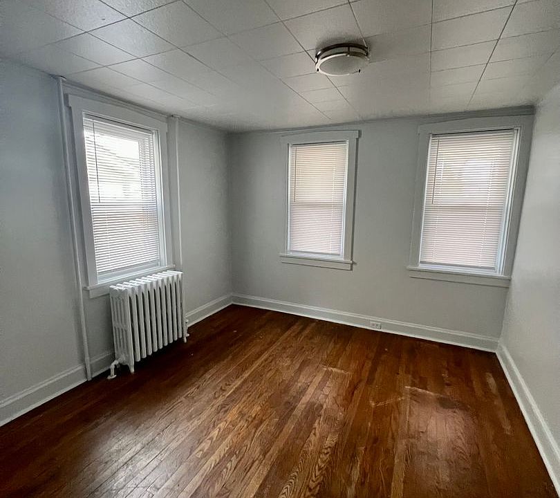 Building Photo 5