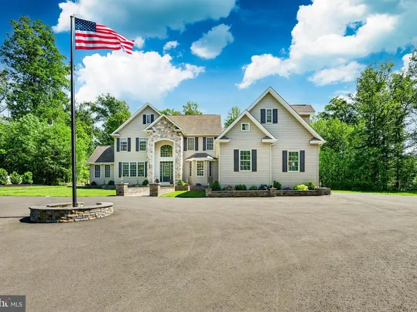 675 Rockhill Rd, Quakertown, PA 18951