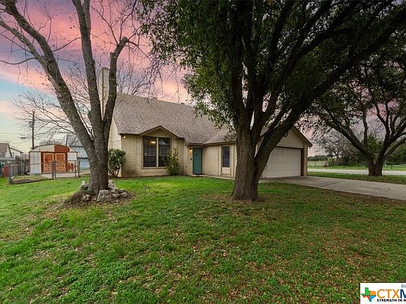 4th image of 2017 Meadowbrook Dr