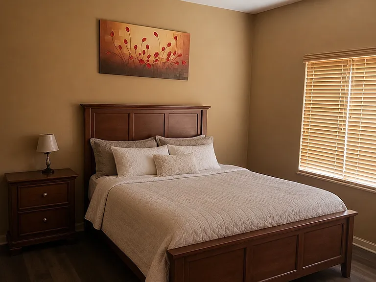 2168 Glen Oaks Dr — Photo 3
