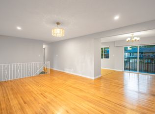 2555 Tuohey Ave, Pt Coquitlam, BC V3B2E9