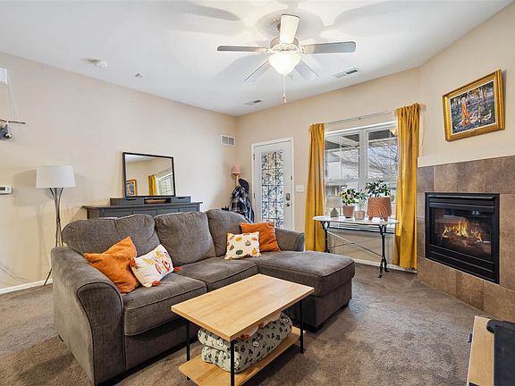 3rd image of 473 Cambria Dr