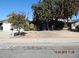 1815 Vartikian Ave, Clovis, CA