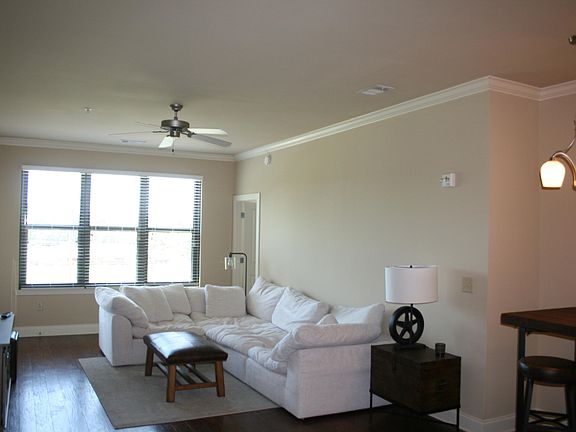 4th image of 445 W Blount Ave APT 208