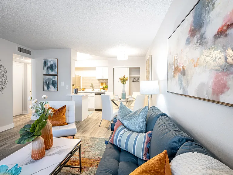 The Mod Apartments — Photo 6
