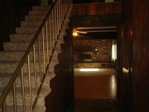 2nd image of 1904 Plum Creek Ln