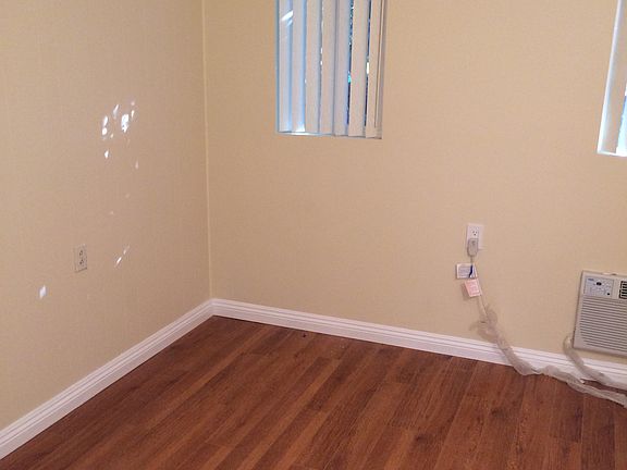 4th image of 1034 Hyperion Ave #1/2