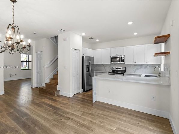 3392 W 114th Ter