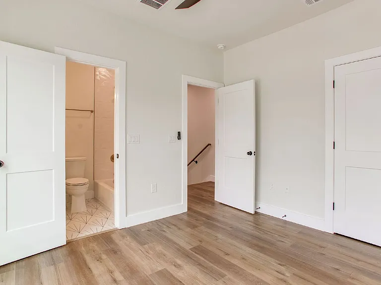 16 S M St — Photo 14