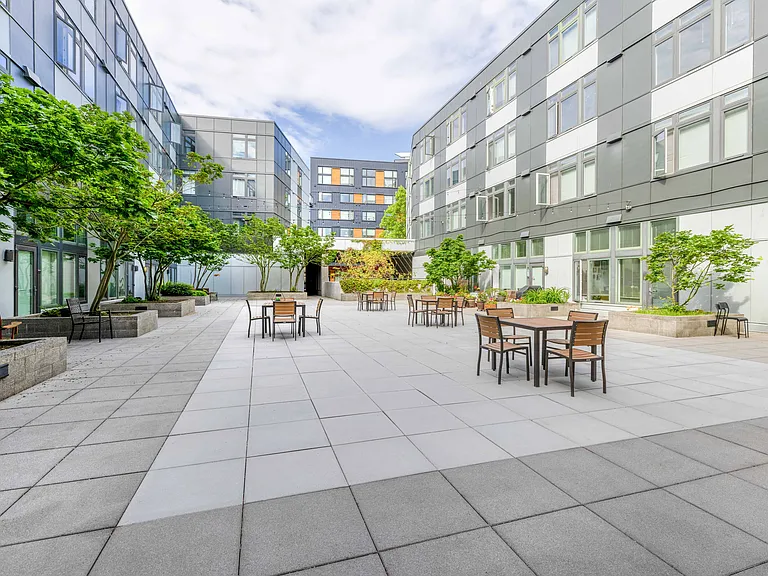 Circa Green Lake Apartments — Photo 17