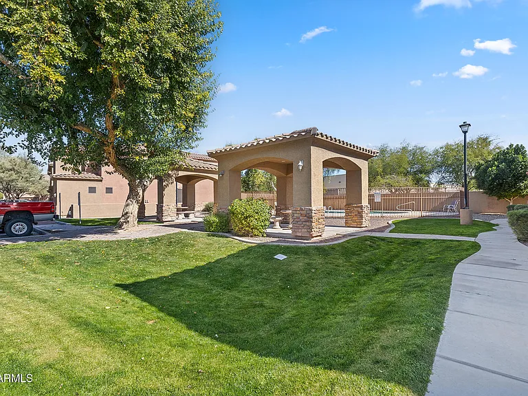 21655 N 36th Ave #106 — Photo 48