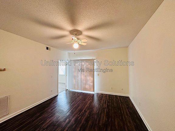 5th image of 733 Bragg Dr #733-C