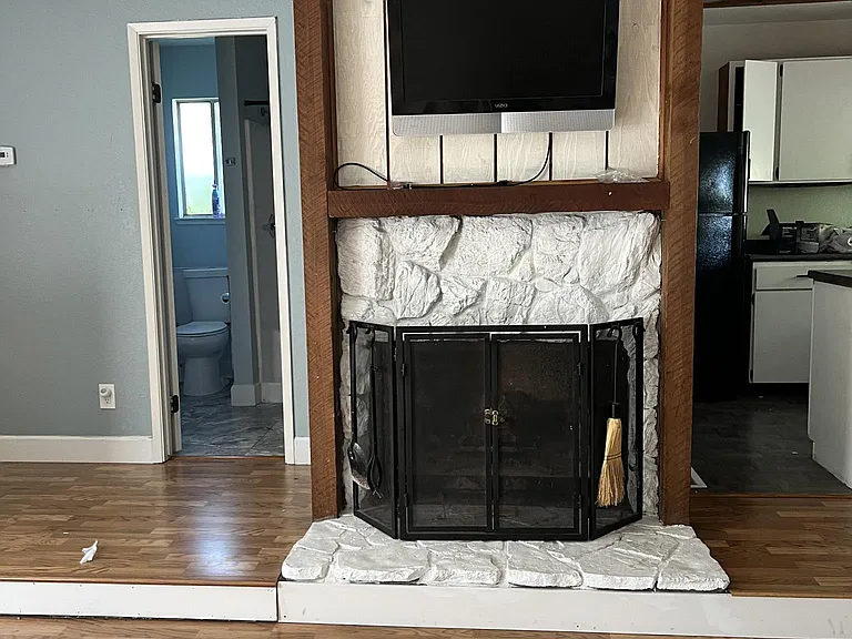 5201 Oak Springs Ct #B — Photo 5