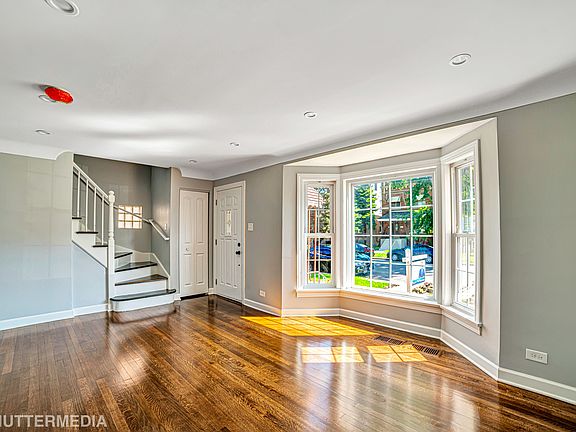 2nd image of 1420 S 58th Ave