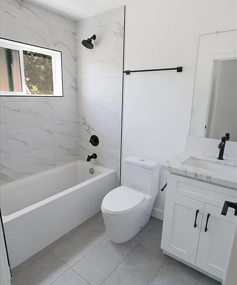 14167 Calvert St — Photo 5