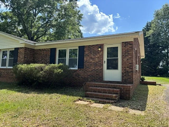 Building Photo - 199 Bernice Dr