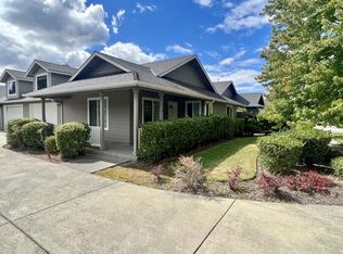 1268 SW Sun Glo Dr, Grants Pass, OR 97527