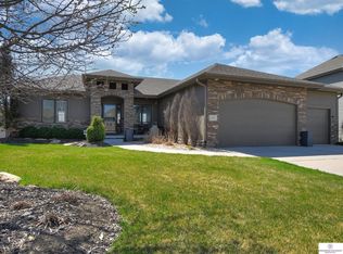 20807 Woolworth Ave, Elkhorn, NE 68022