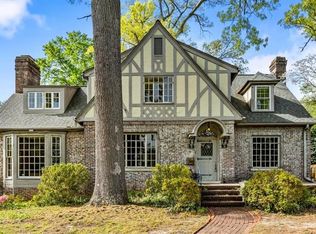 812 Dover Rd, Greensboro, NC 27408