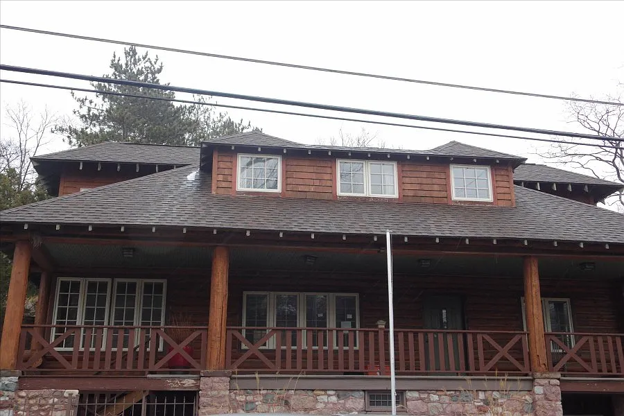 201 S Lake Ave photo 1