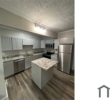 2 bed, 600 sqft, $1,650 — Photo 3