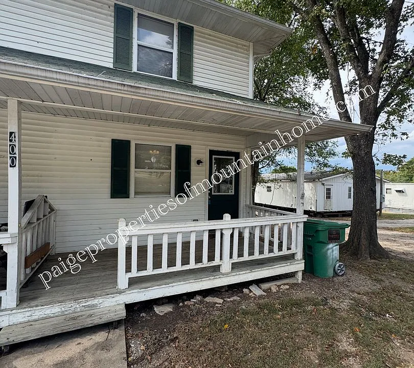400 S 3rd St