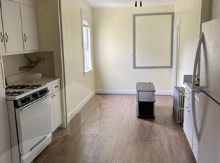 130 Willow Ave #1, Somerville, MA 02144
