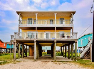 104 Beach Dr, Surfside Beach, TX 77541