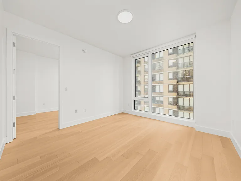 250 W 49th St #52103 — Photo 5