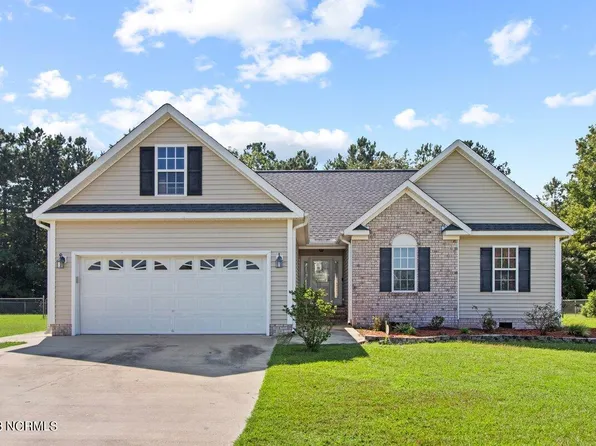 102 Crescent Creek Drive, Pikeville, NC 27863