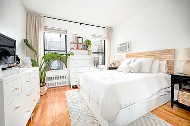 Rented by Urbane Brokerage