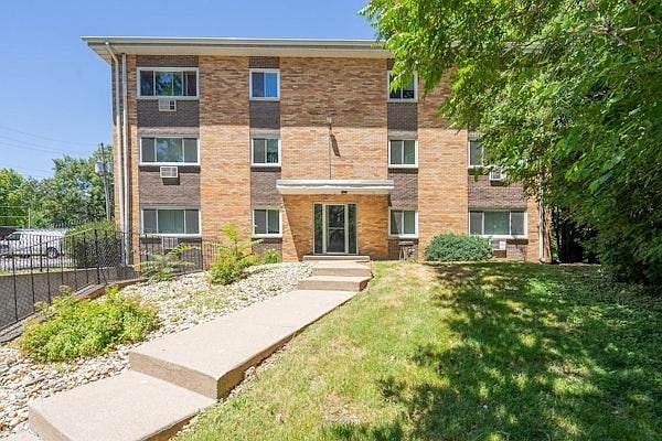 1st image of 1215 24th Ave #104
