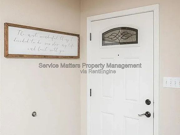 3rd image of 3545 Chastain Way