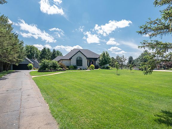 2nd image of 8835 Pine Island Ct N
