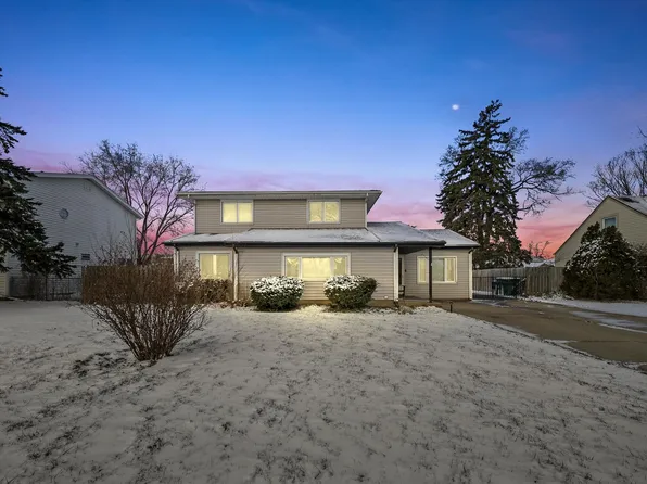 8626 Austin Ave, Burbank, IL 60459