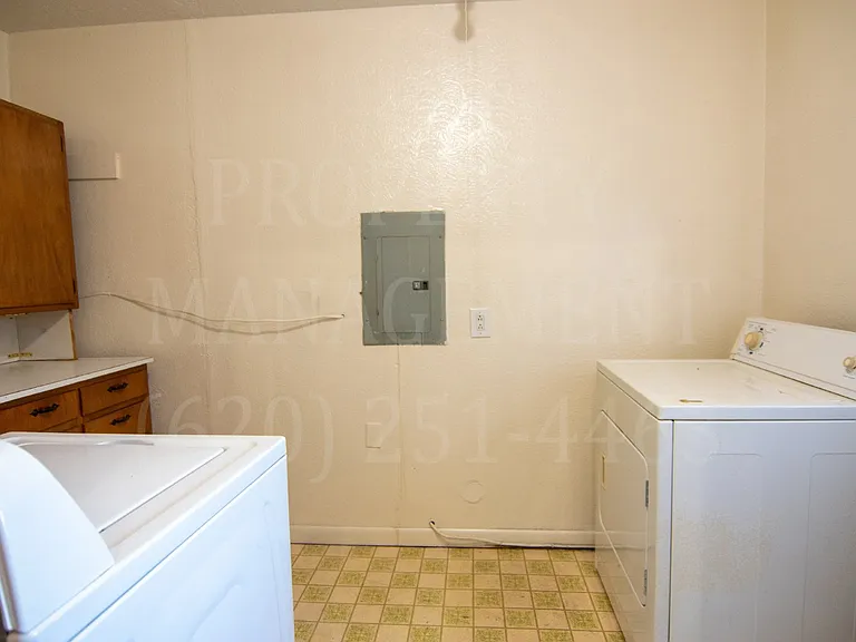 1418 Velma Dr — Photo 19