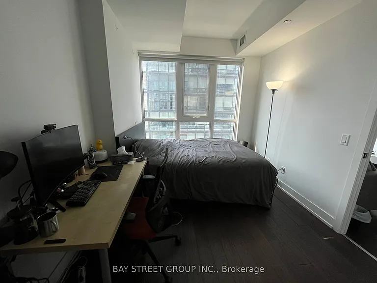 7 Grenville St #3401 — Photo 7
