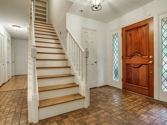 4th image of 3929 Fantasia Ln