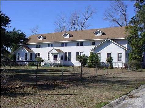 1st image of 7421 N Jefferson Ave