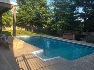 243 Southwinds Dr, Hermitage, TN 37076