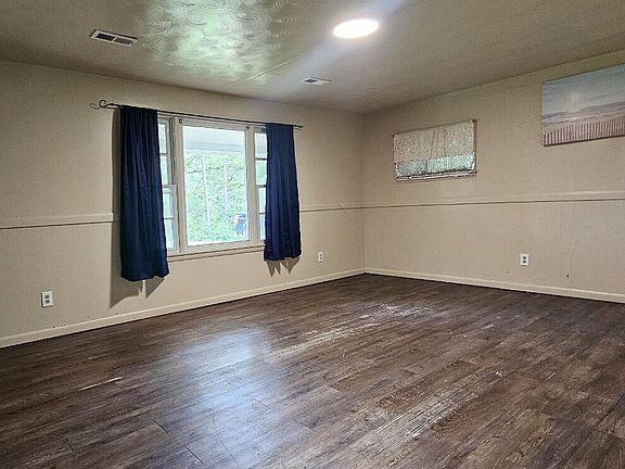 3rd image of 3308 County Road 1710