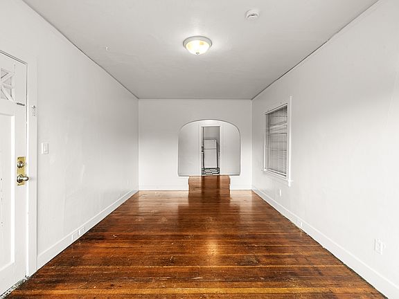 5th image of 122 W 2nd St #122