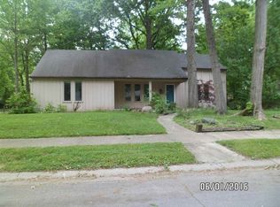 1622 Darien Dr, Fort Wayne, IN 46815