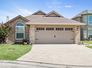 1055 Green Meadow St, Beaumont, TX 77706