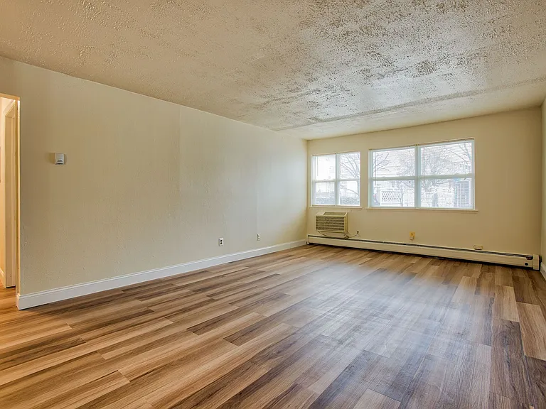 SDK Lodi Apartments — Photo 30