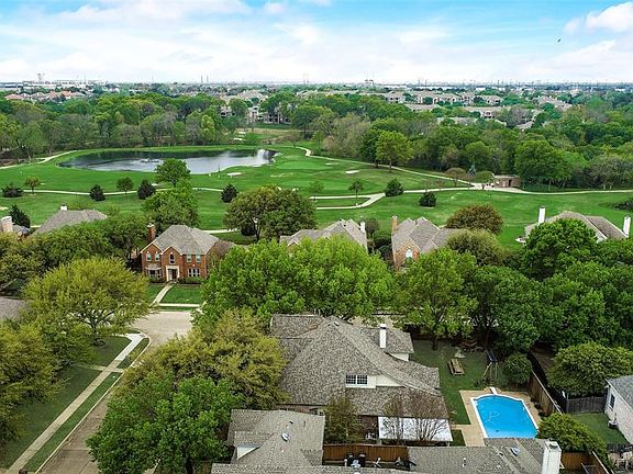 3rd image of 753 Forest Bend Dr