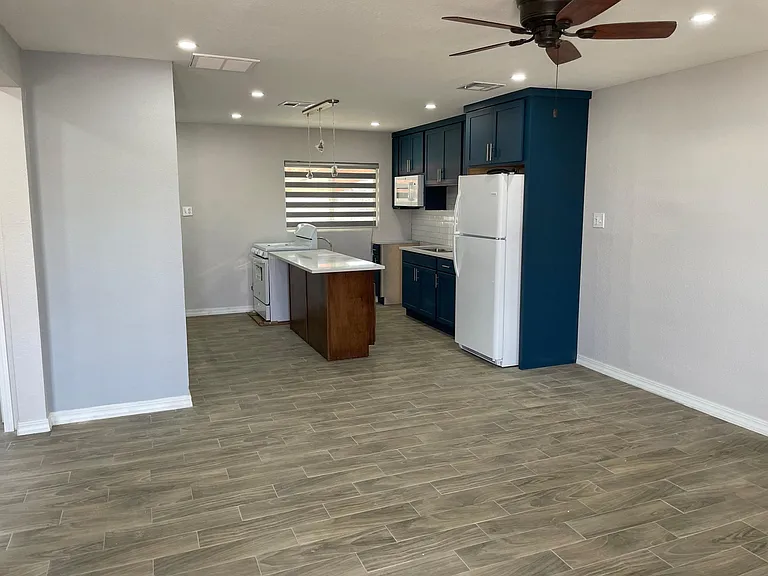 4536 Britton Ave — Photo 17