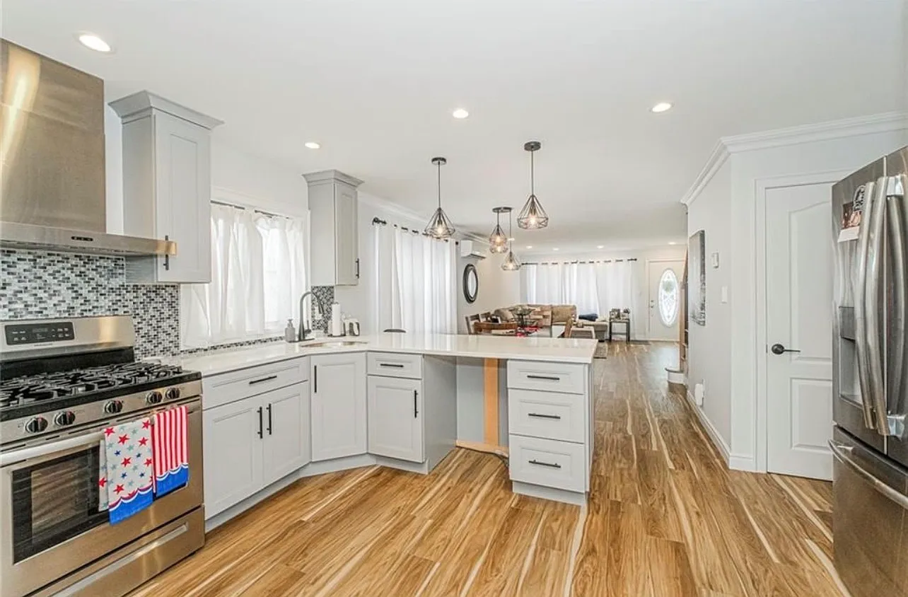 3 bed, 1140 sqft, $3,800 — Photo 4